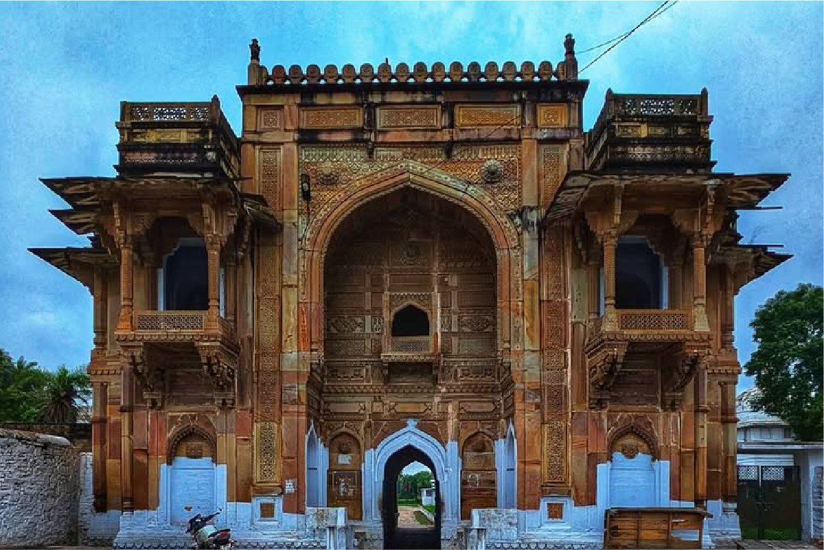 Chunar Fort Heritage Cruise 1